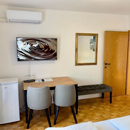 Hotel Maj Inn Моравске-Топлице Экстерьер фото
